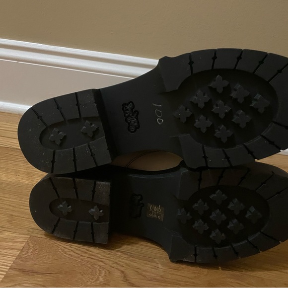 Coach White Ankle Boots with Black Soles - Picture 7 of 7